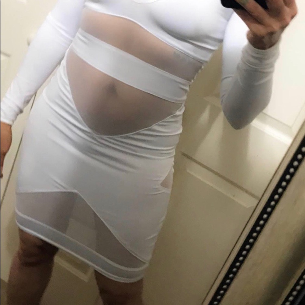 Dress - Picture 3 of 3